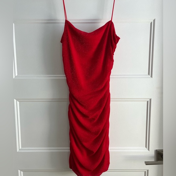 HOLLOWAY WISHES MINI DRESS RED NWT - Picture 3 of 6